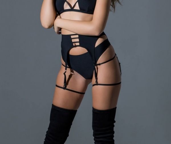 Beatriz imbracatura